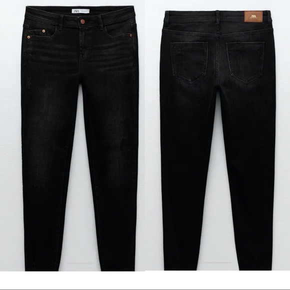 NEW ZARA* “Mid Rise Skinny Jeans”